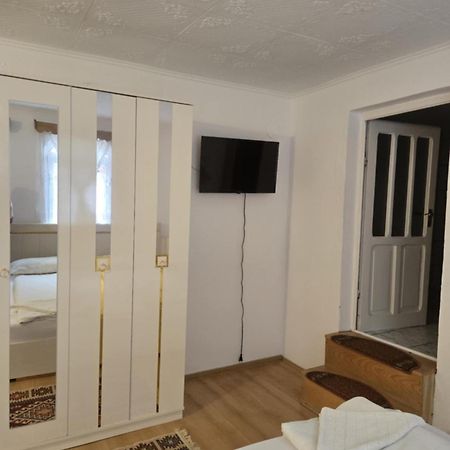 Rozsa Panzio Bed and Breakfast Rimetea Eksteriør billede