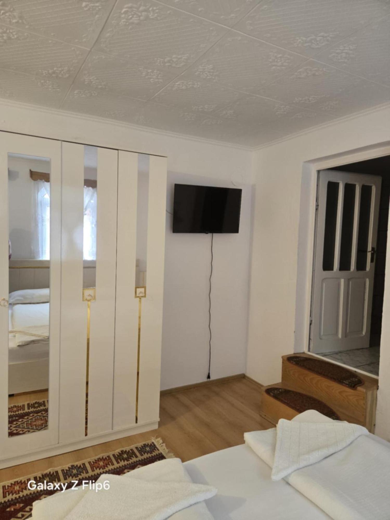 Rozsa Panzio Bed and Breakfast Rimetea Eksteriør billede